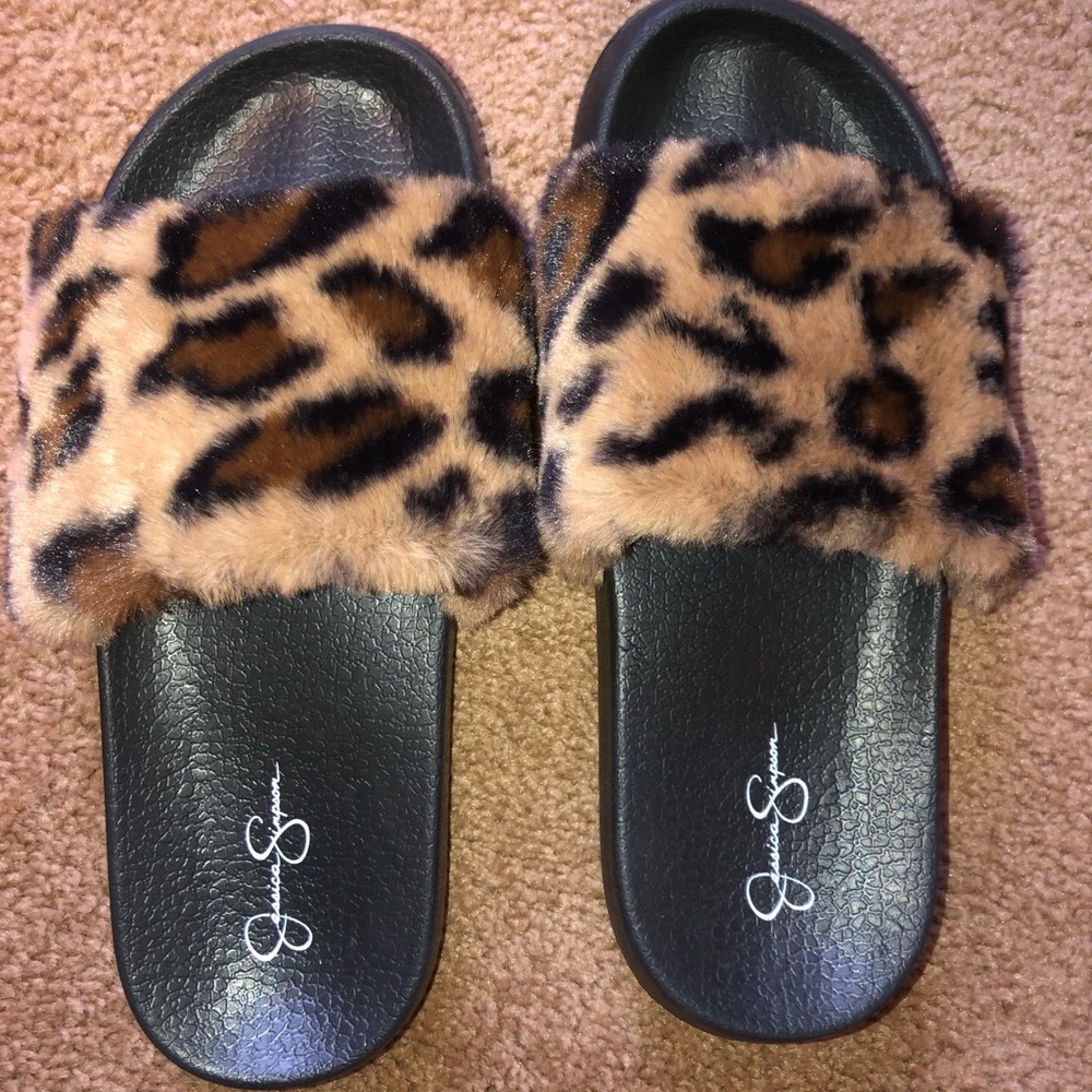 Jessica Simpson house slippers
